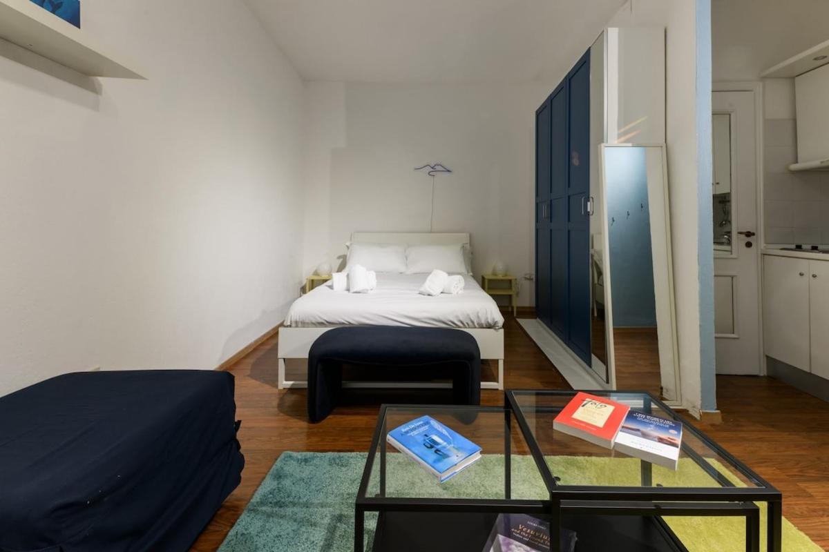 Apartment Il Vicoletto A Chiaia By Dimorra Naples
